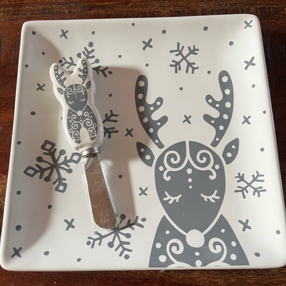 Temp-Tations Gray and White Reindeer Accent Decor